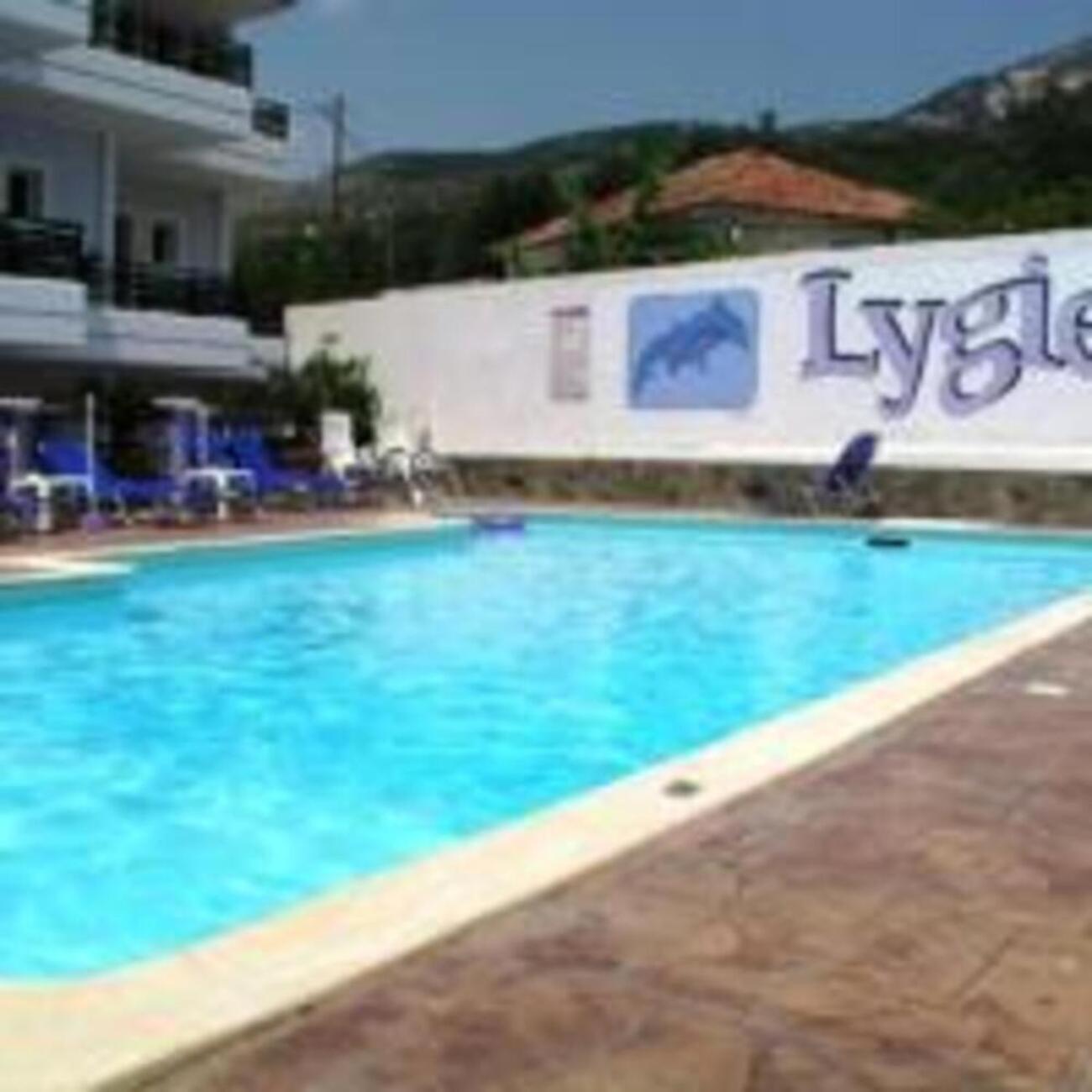 Lygies Apart Hotel Trapezaki  Eksteriør bilde